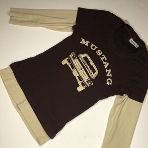 Blanco Bundle of Vintage Mustang design Long Tee layered with Short Tee M